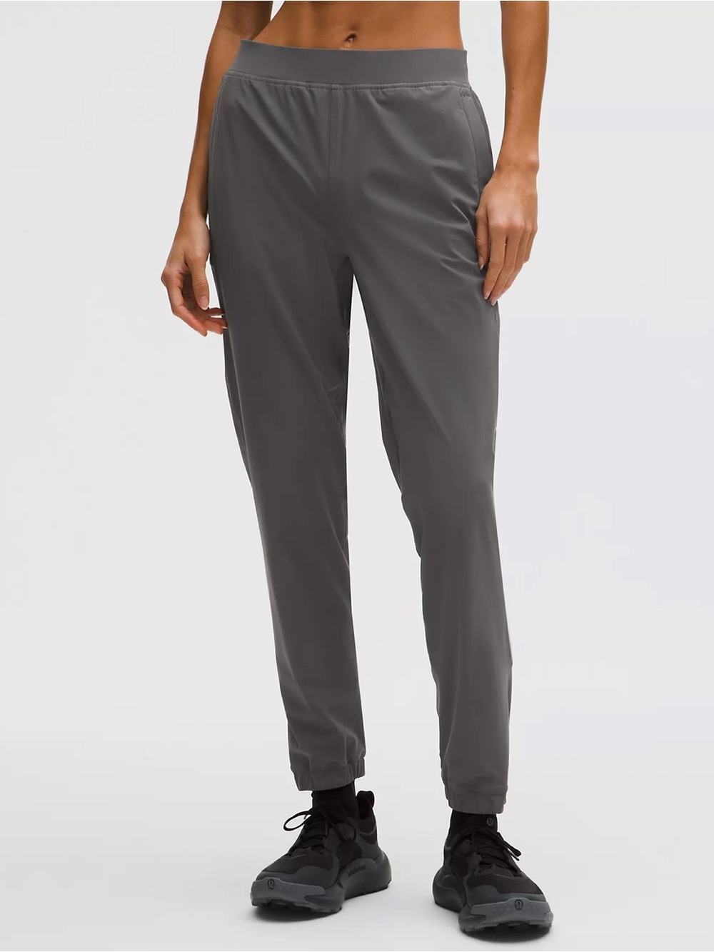 Lululemon Adapted State High Rise Jogger Regular in Onyx Grey Size 8 Activewear